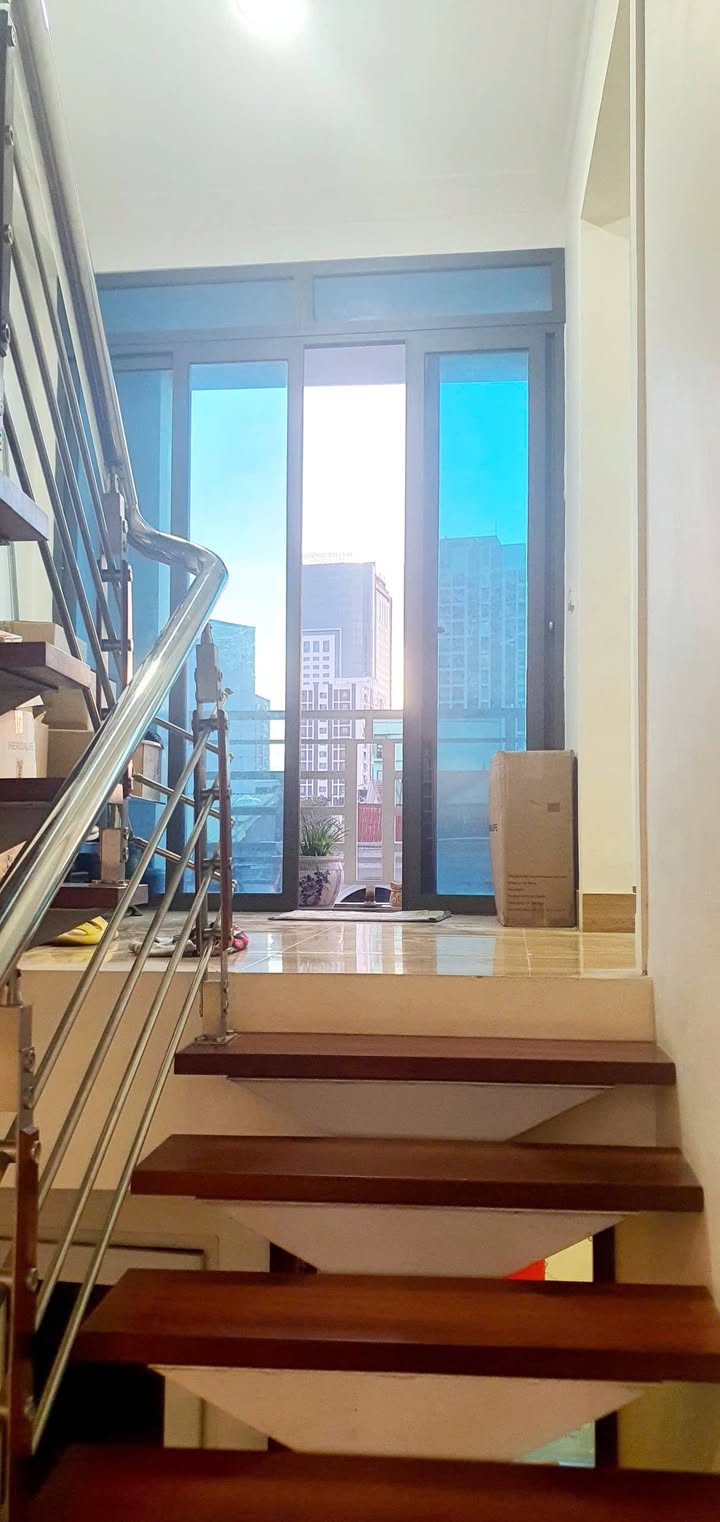 Nhà mặt đường Ngô Văn Sở, Vinh 63m² giá 4 tỷ - Vị trí trung tâm lý tưởng!