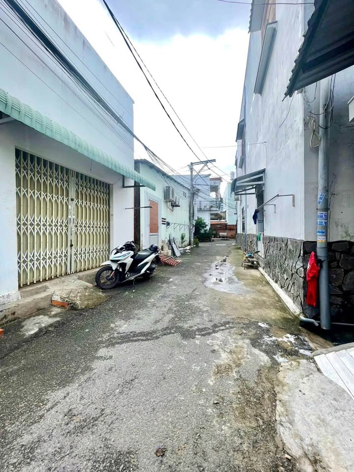 Nhà trệt 2 mặt tiền Hẻm 304 Tầm Vu 73m² giá 2.8 tỷ - Cơ hội kinh doanh hấp dẫn!