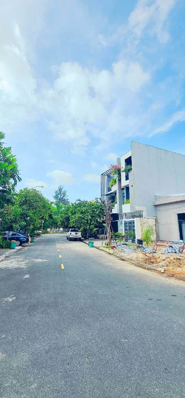 Đất nền Điện Ngọc 150m² giá chỉ 2.9 tỷ - Gần Đại học Nội vụ, tiện ích đầy đủ!