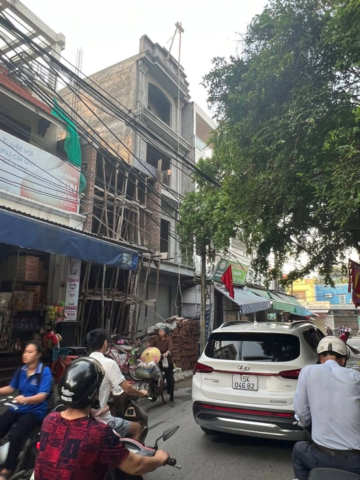 Nhà mặt đường Nguyễn Trung Thành, Hồng Bàng, Hải Phòng 70m² - Kinh doanh sầm uất, giá 7 tỷ