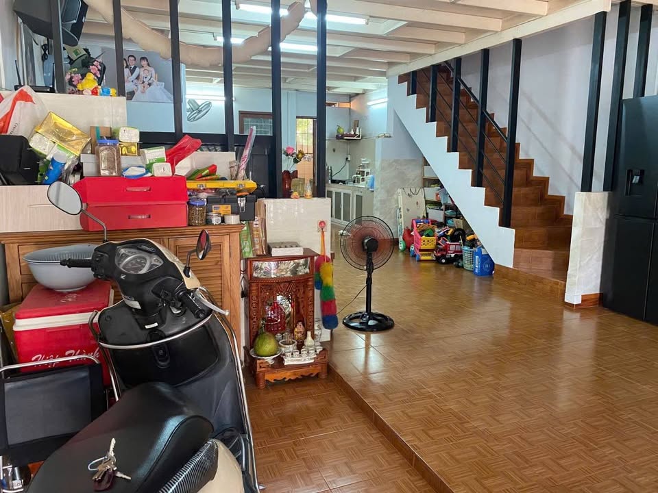 Nhà riêng Tân Uyên 77m² giá 990 triệu - Cần bán gấp, bớt lộc