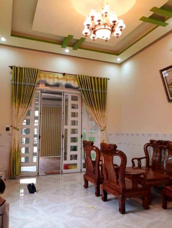 Nhà mặt tiền Đinh Trang Hòa, Di Linh 135m² giá 3.7 tỷ - Khu dân cư sầm uất!