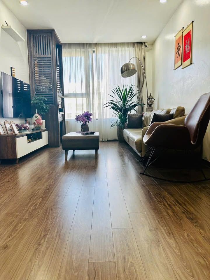 Căn hộ SKY CENTRAL Định Công 66m² giá 5.9 tỷ - Nội thất full, tầng cao thoáng mát!