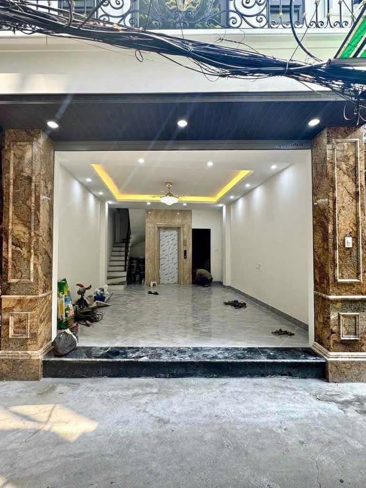 Nhà 5 tầng Ngô Thì Nhậm 38m² giá thỏa thuận - Duy nhất 1 căn có thang máy!