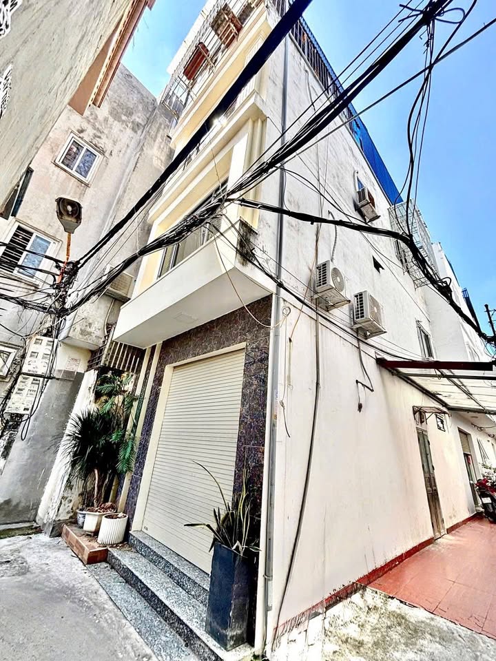 Nhà phố Ngô Quyền Hải Phòng 42m² giá 2.95 tỷ - Lô góc thoáng mát!