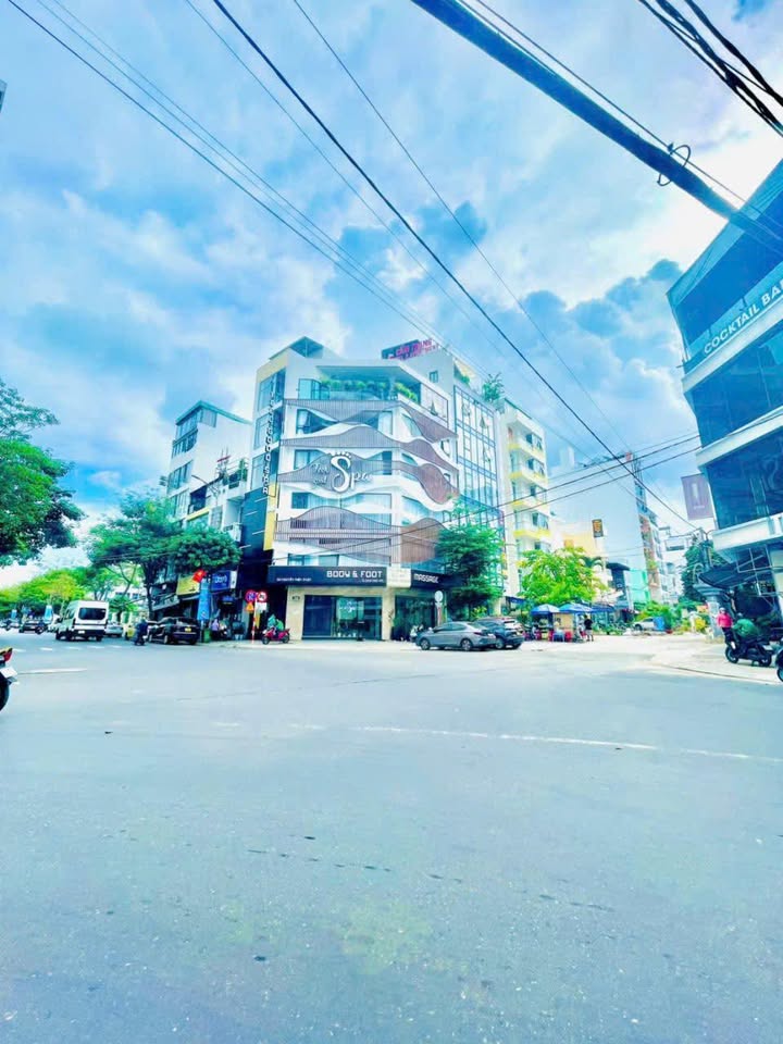 Nhà 6 tầng mặt tiền góc tại phố Tây Nha Trang - Giá 34 tỷ, đầu tư sinh lời ngay!