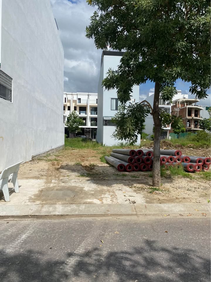 Đất nền Khu đô thị Hoàng Long Nha Trang 105m² giá 5.04 tỷ - Hướng Đông mát mẻ!