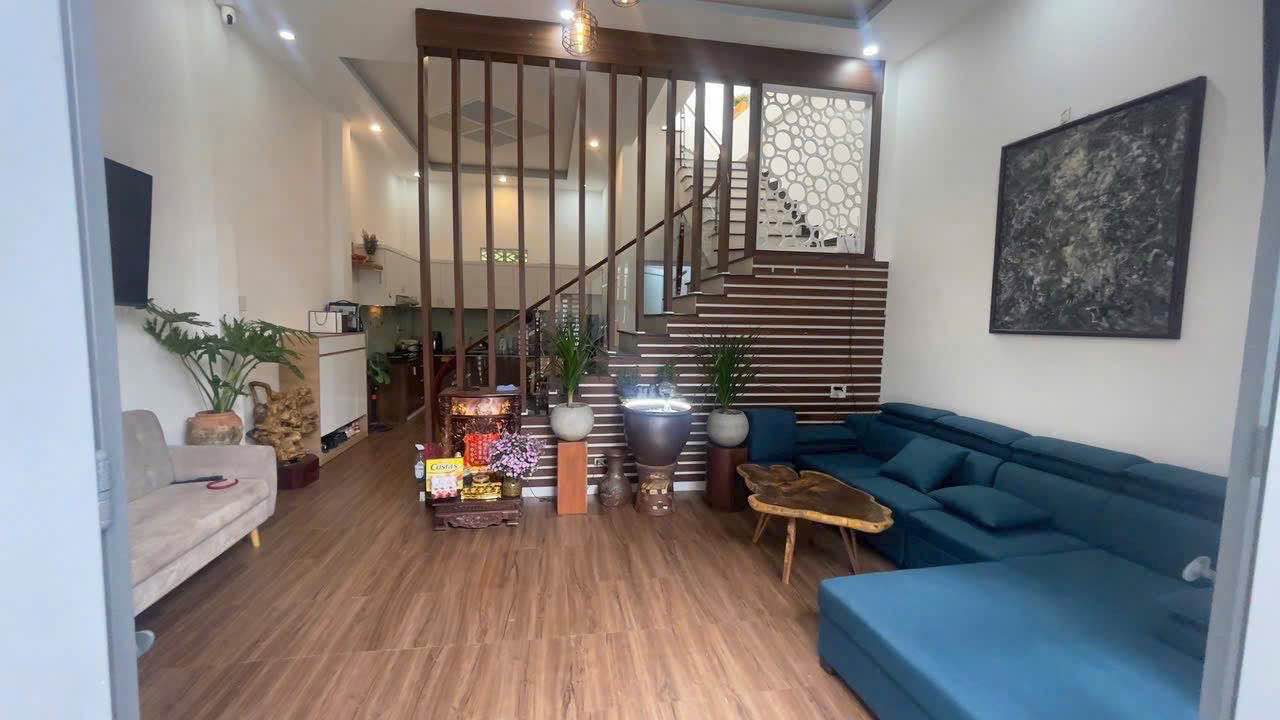 Nhà lầu Hẻm 268 Nguyễn Công Trứ, BMT 55m² giá 2.3 tỷ - Chính chủ bán gấp!