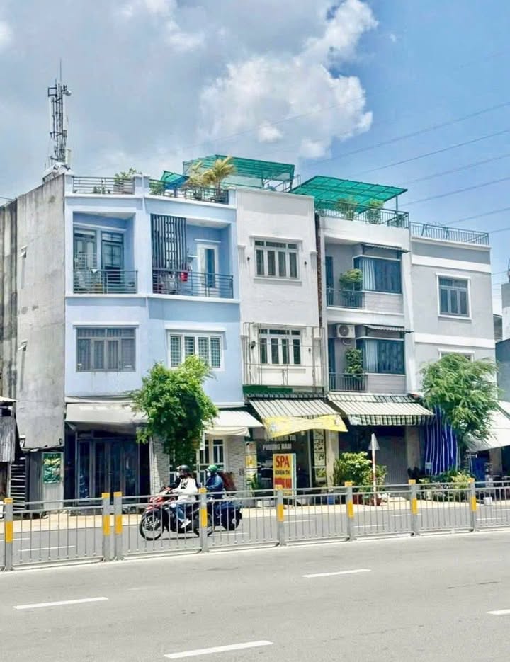 FrontHouse mặt tiền Phạm Văn Đồng, Bình Thạnh 22m² giá 6.25 tỷ - Cơ hội đầu tư hiếm có!