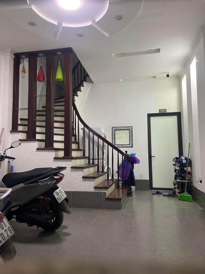 Căn hộ CCMN Mễ Trì 75m² giá 11.5 tỷ - Đầu tư sinh lời ổn định!