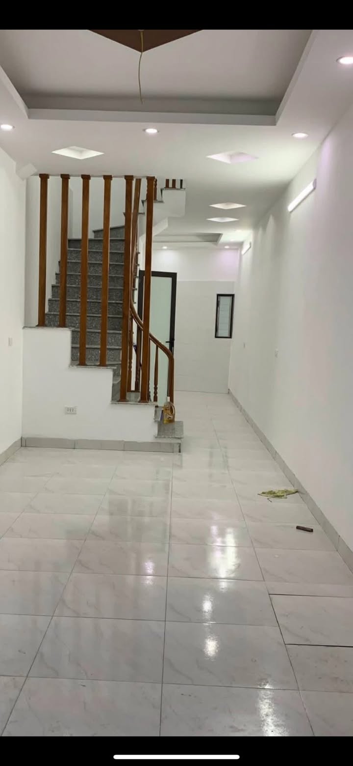 Nhà Ngũ Hiệp Thanh Trì 30m² giá 5 tỷ - Thiết kế hiện đại, đầy đủ công năng!