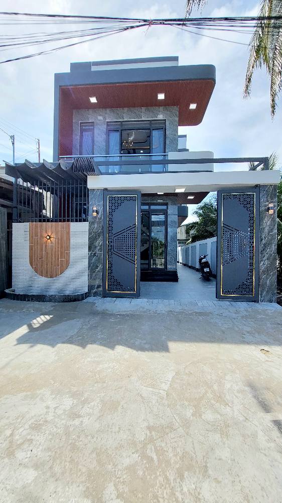 Nhà 1 Trệt 1 Lầu 140m² giá 2.4 tỷ - Thiết kế sang trọng, chính chủ bán!