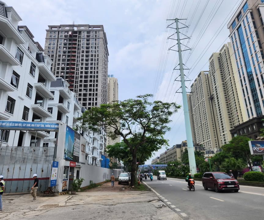 Nhà liền kề khu đô thị An Hưng 100m² giá thỏa thuận - Kinh doanh sầm uất!