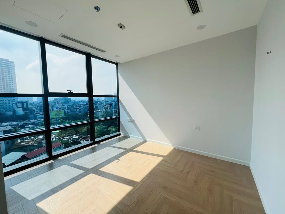 Căn hộ Ninety Complex Đống Đa 100m² giá 18 triệu - Sẵn sàng vào ở ngay!