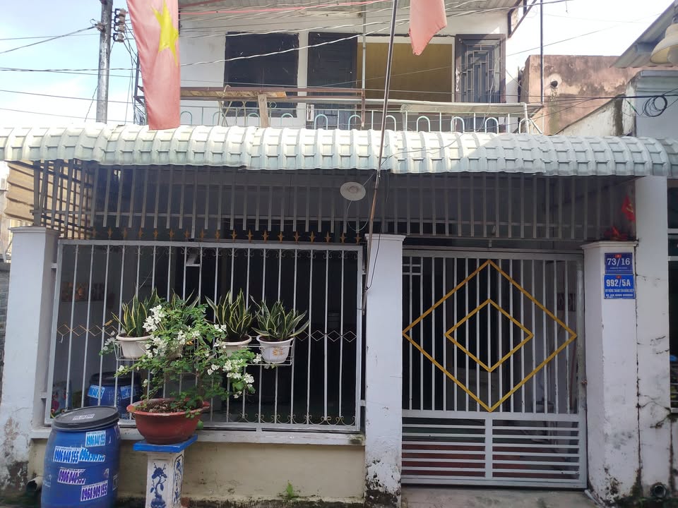 Nhà phố 2 tầng Tân Đông Hiệp Dĩ An 65m² giá 1.6 tỷ - Sẵn sàng vào ở!