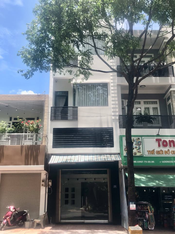 Cho thuê mặt bằng kinh doanh tại 111 Trần Phú, Buôn Ma Thuột - Vị trí đắc địa, giá thỏa thuận!