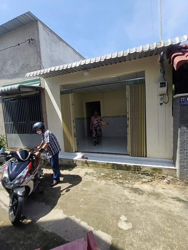 Nhà bán mới 40m² tại Tân Thạnh Đông, Củ Chi - Giá chỉ 500 triệu!