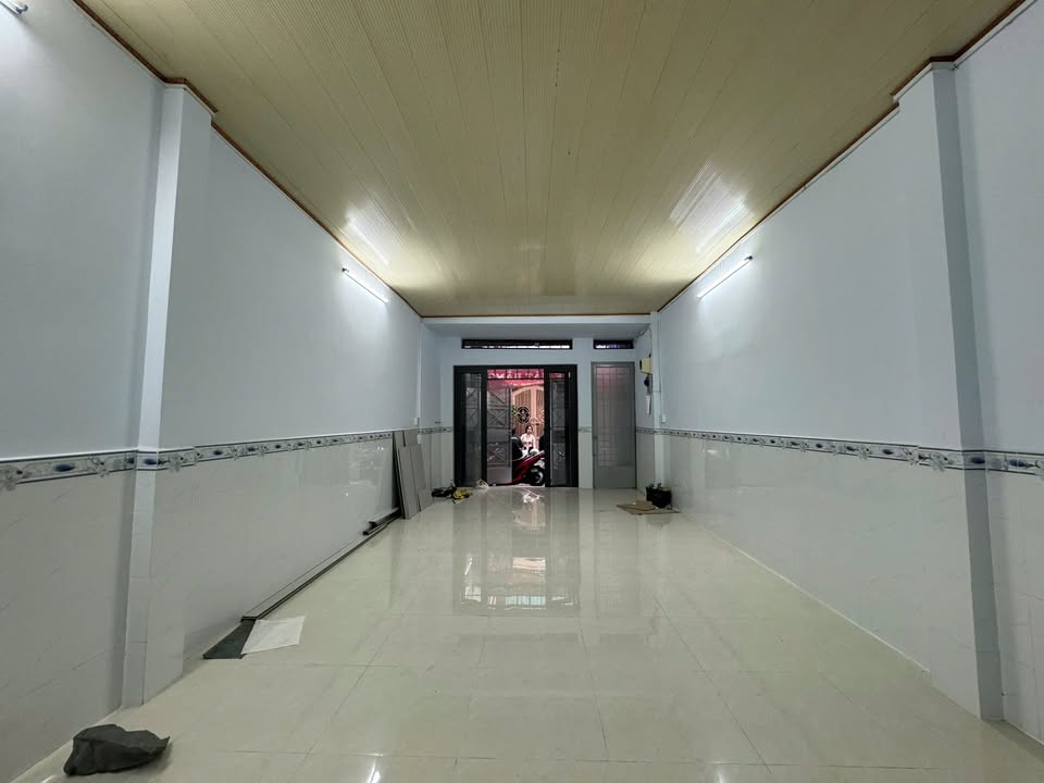 Cho thuê mặt bằng kinh doanh tại Tân Phú, 341 Khuông Việt, giá 7.5 triệu - Vị trí đắc địa cho mọi loại hình kinh doanh!