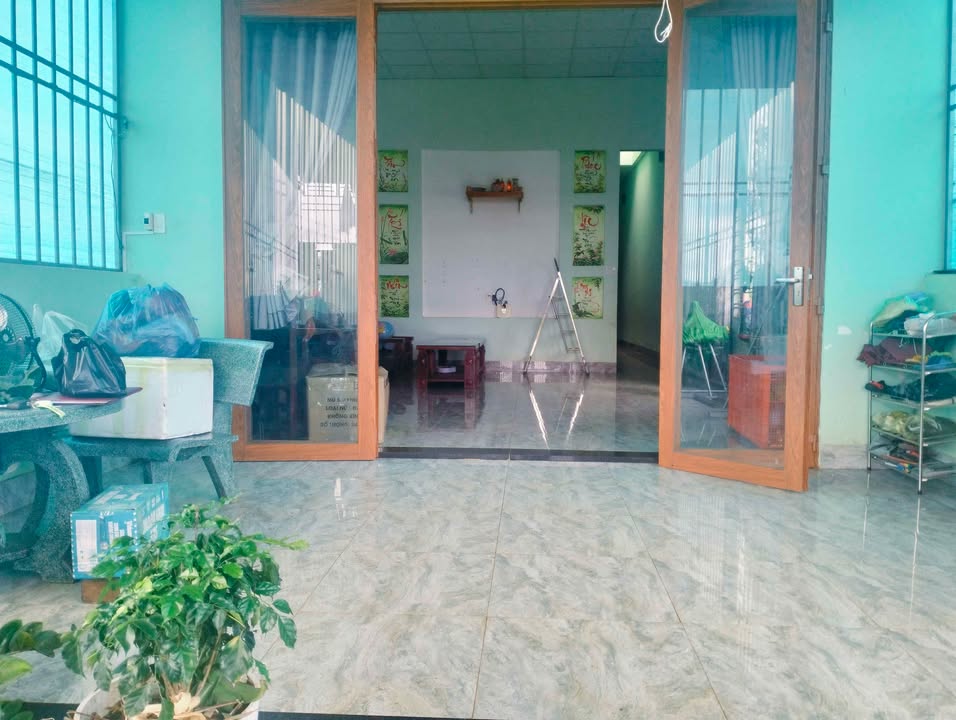 Nhà phố đường Trần Can, Pleiku 250m² giá 1 tỷ - Chính chủ bán gấp!