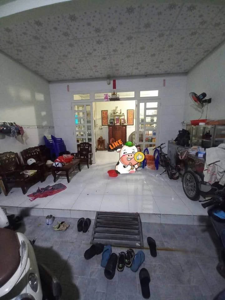 Nhà SHR Bình Chuẩn 100m² giá 2.299 tỷ - Tiện ích đầy đủ, bớt lộc!