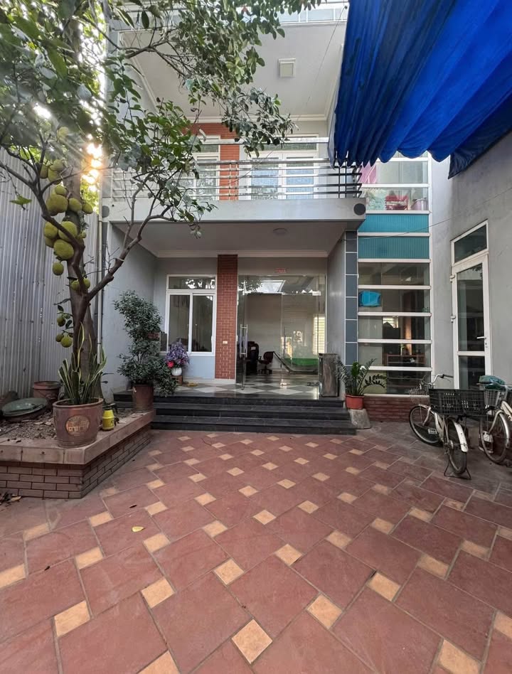 Nhà mặt đường Thống Nhất, TP Thái Nguyên 261m² giá 11.5 tỷ - Vị trí đắc địa, không ngập lụt!