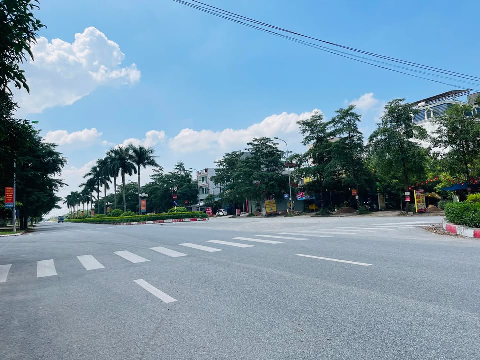 Nhà 4 tầng kinh doanh đỉnh tại xã Mê Linh 100m² giá 7 tỷ - Đầu tư sinh lời ngay!