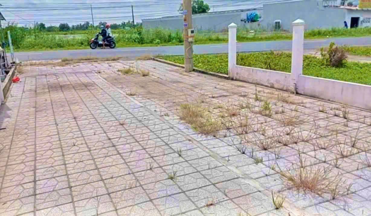 Nhà mặt tiền Quốc Lộ 1A, xã Phú Hưng, Cà Mau, 360m² - Đầu tư sinh lời ngay!