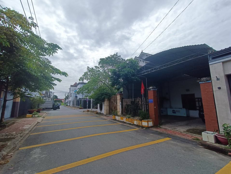 Nhà cấp 4 đường 22 tháng 12, Thủ Dầu Một 225m² giá 9 tỷ - Cơ hội đầu tư sinh lời!