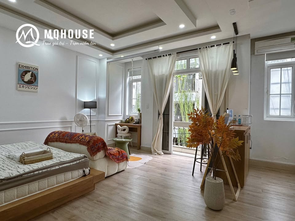 Căn hộ cho thuê Cao Thắng Quận 10 - Full nội thất cao cấp, ban công thoáng mát!