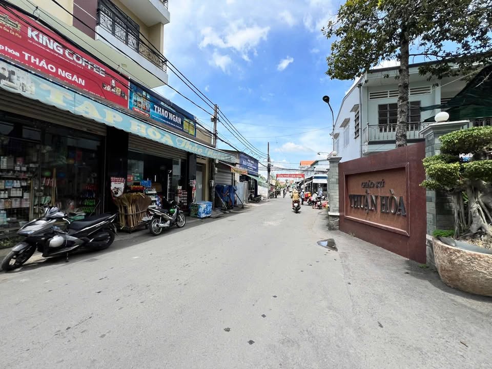 Đất nền Tân Phong 60m² giá 2.5 tỷ - Sổ đỏ chính chủ, đường ô tô