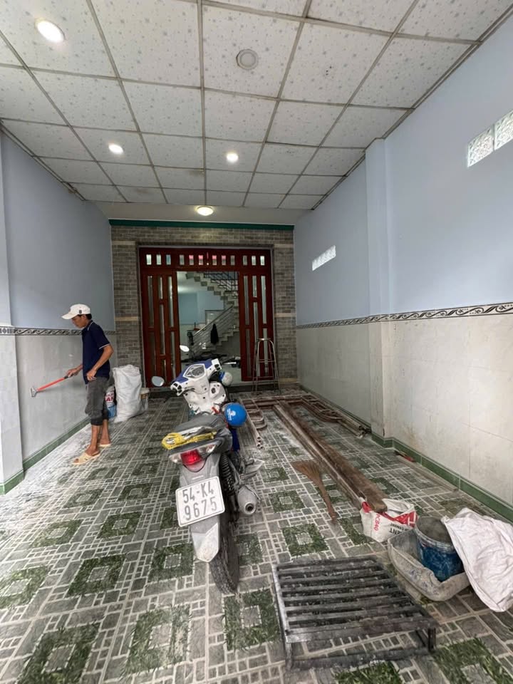 Nhà mặt tiền Huỳnh Văn Nghệ, Gò Vấp 72m² - Cho thuê 11 triệu/tháng, kinh doanh sầm uất!