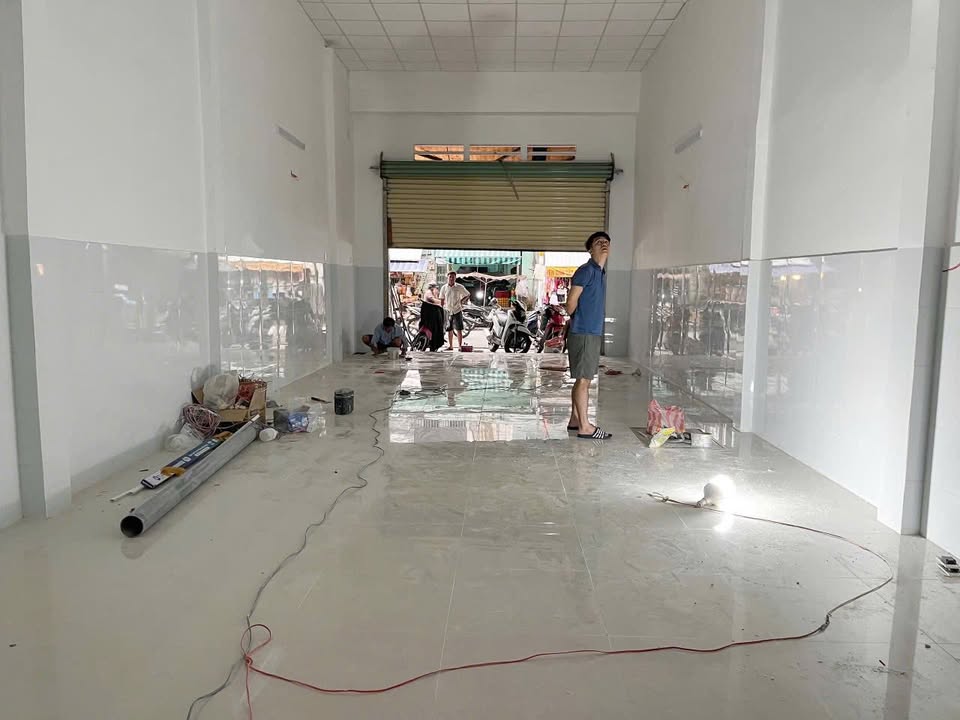 Nhà mặt tiền chợ Phạm Văn Bạch, Gò Vấp 90m² giá 27 triệu - Kinh doanh đa ngành lý tưởng!