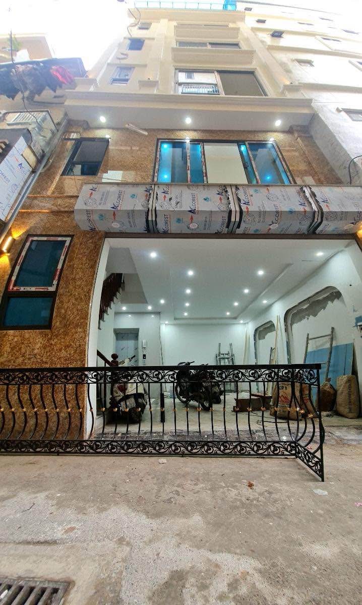 Bán nhà mặt phố Nguyễn Chí Thanh 38m² giá 14.6 tỷ - Đầu tư sinh lời cao!