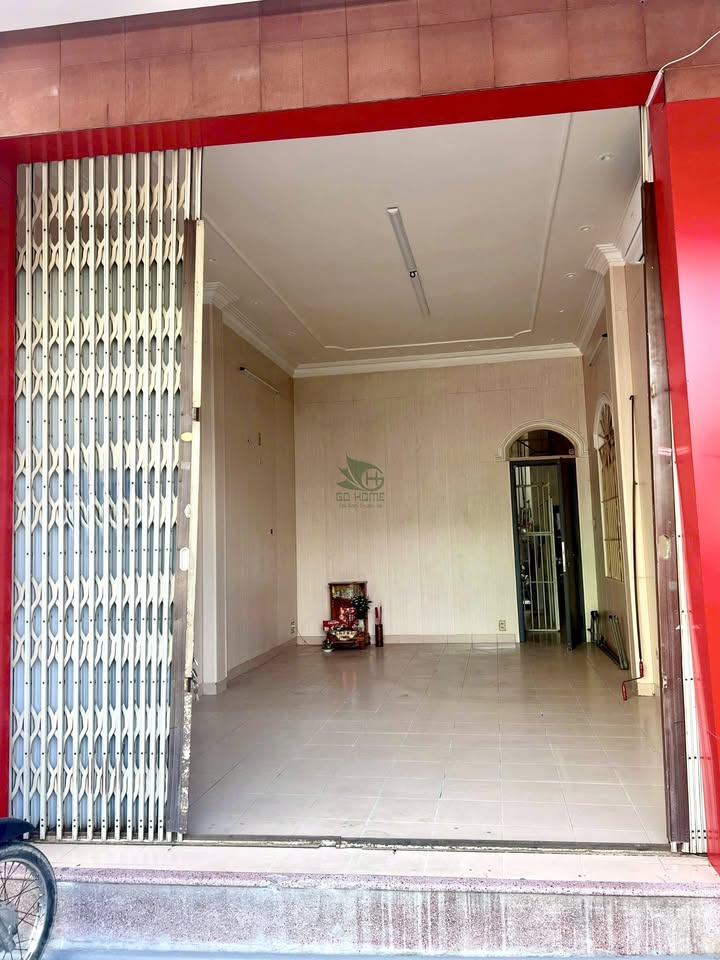 Cho thuê mặt bằng 24m² tại Phước Tân, Nha Trang - Giá 10 triệu/tháng, lối đi riêng biệt!