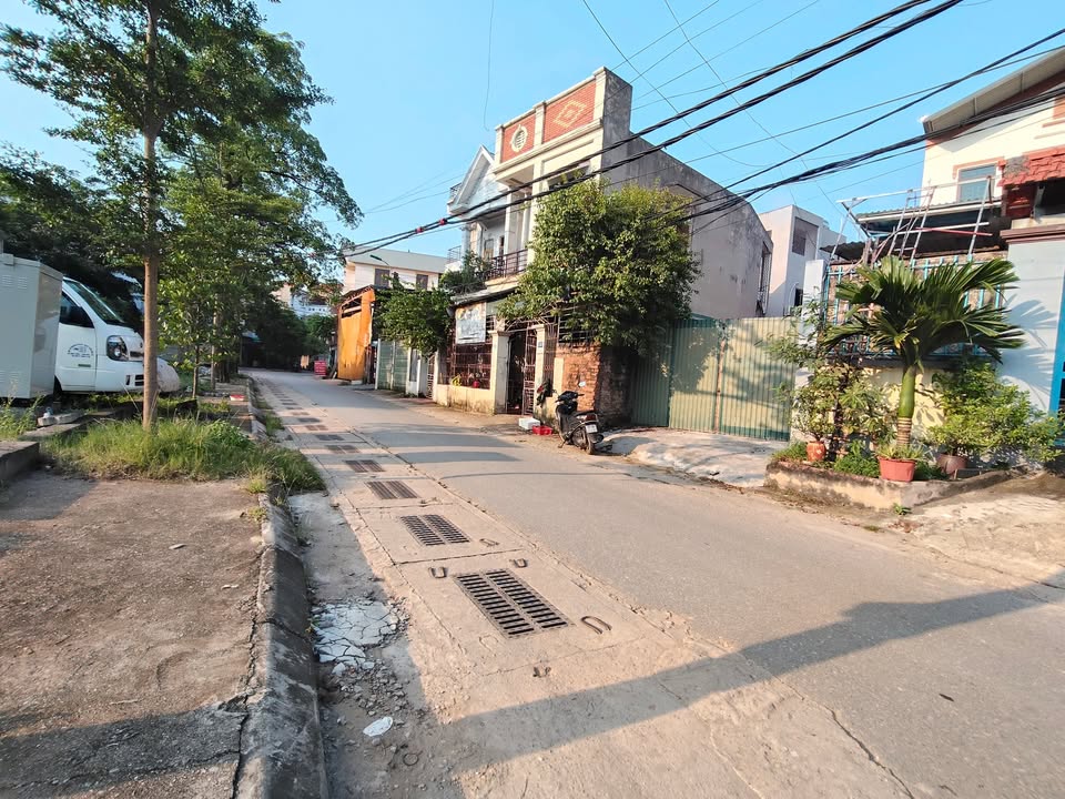 Nhà phố Lê Thanh Nghị Vĩnh Yên 170m² giá 3.8 tỷ - Kinh doanh sầm uất!