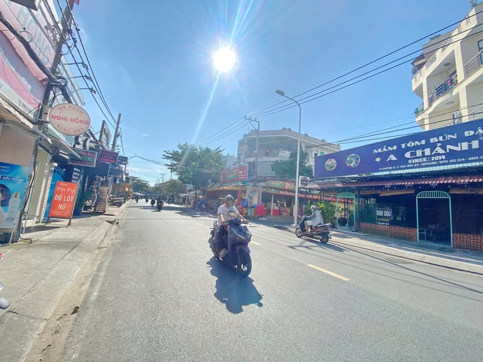 Mặt bằng kinh doanh tại khu dân cư Tân Quy, Quận 7 - Diện tích 112m² chỉ 28 triệu/tháng