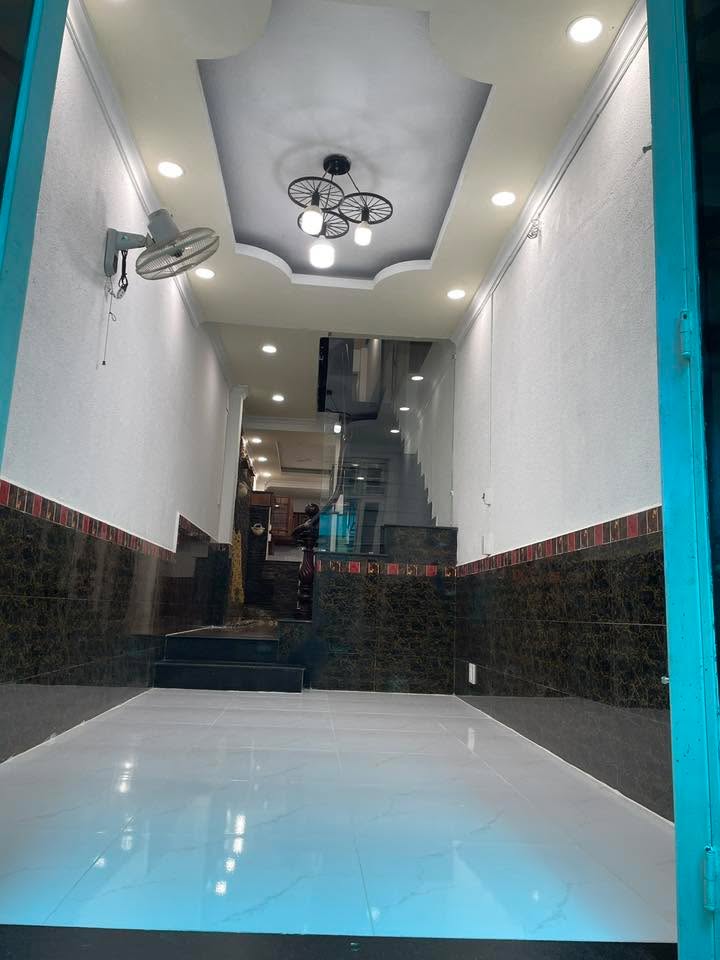 Nhà cho thuê hẻm 706/2 Điện Biên Phủ, quận 10 - 60m² thoáng mát, yên tĩnh chỉ 8 triệu/tháng!