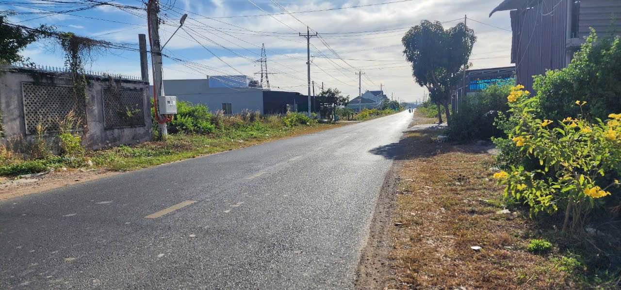 Đất thổ cư mặt tiền đường Hàm Liêm, Phan Thiết, 130m² giá 1.55 tỷ - Cơ hội đầu tư hấp dẫn!