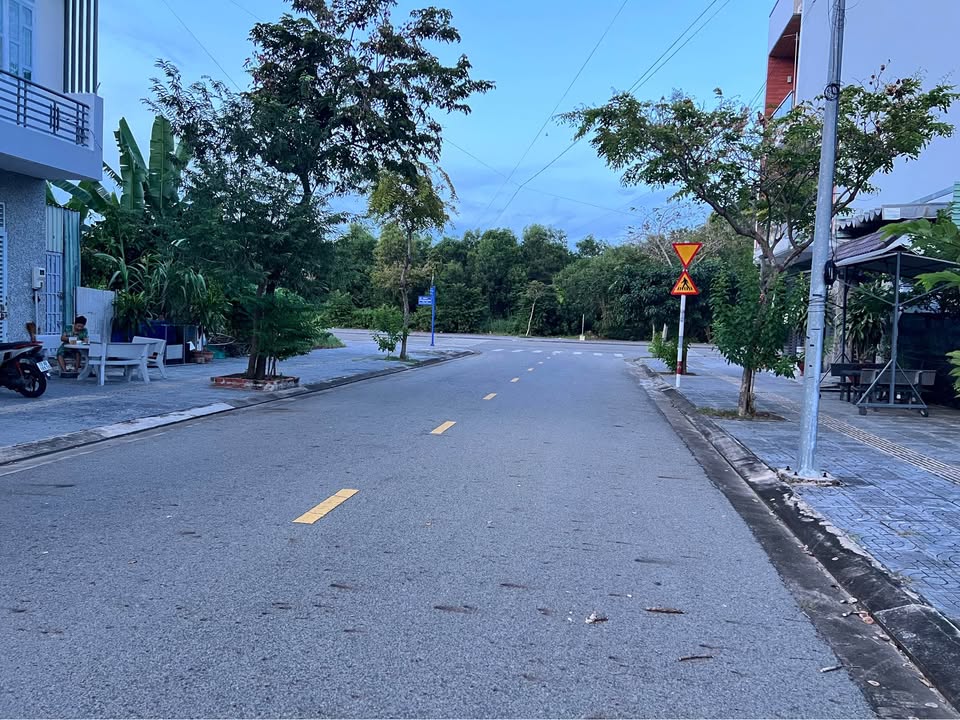 Đất tái định cư Bắc Hương Lộ 10, Biên Hòa 114m² giá 2.8 tỷ - Sổ riêng chính chủ!