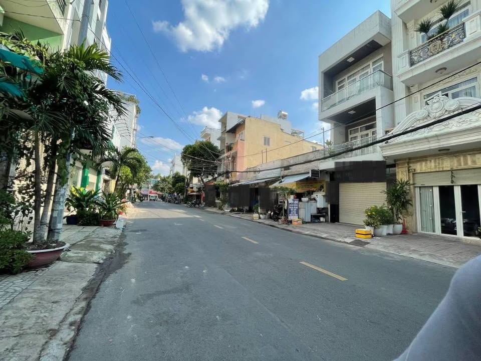 Căn hộ dịch vụ 9PN Tân Bình 100m² giá 8.9 tỷ - Đang khai thác cho thuê lợi nhuận cao!