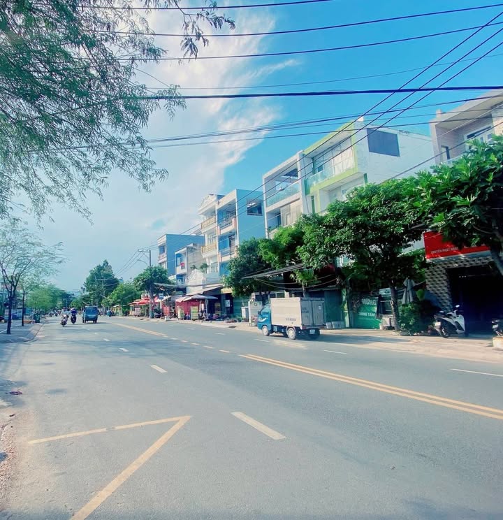 Mặt tiền kinh doanh Man Thiện Thủ Đức 330m² giá 45 tỷ - Vị trí đắc địa gần trường đại học!