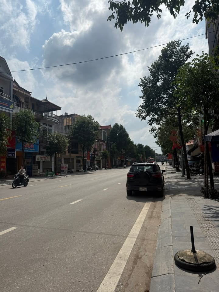 Nhà 3 tầng Trần Hưng Đạo, Chí Linh, 173m² - Đầu tư sinh lời cao!