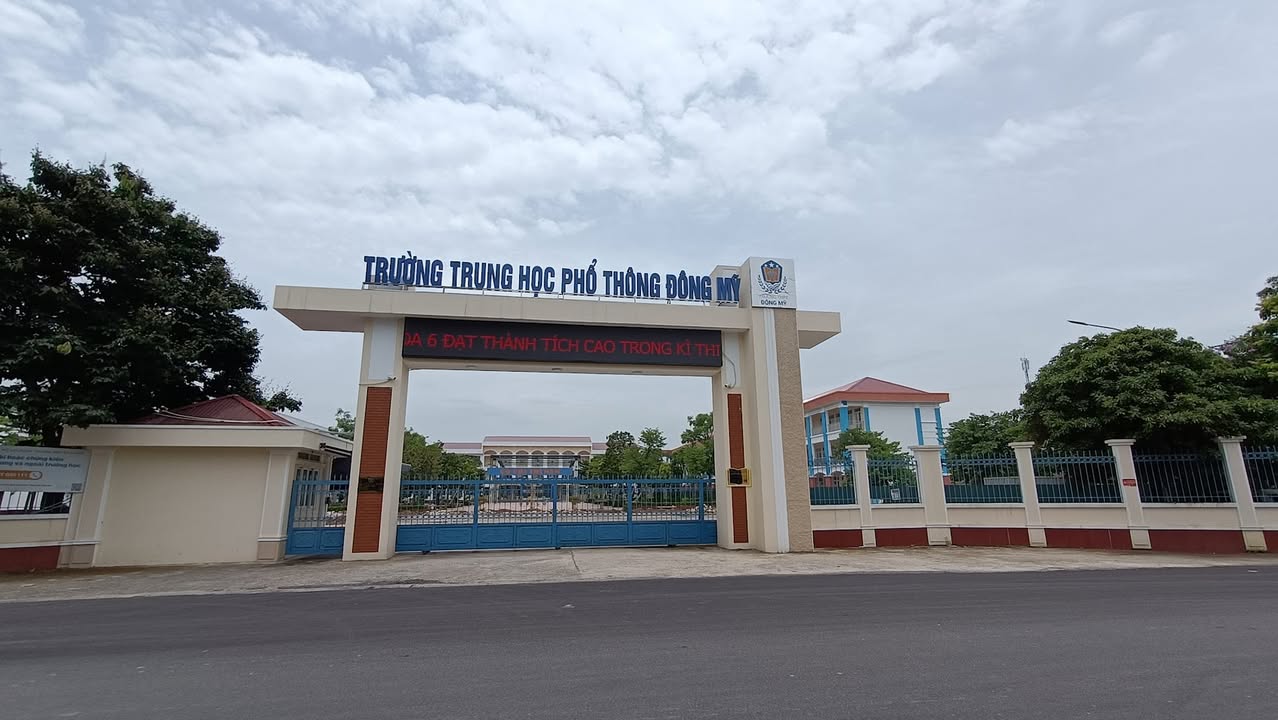 Nhà phố Đông Mỹ, Thanh Trì 55m² giá 5 tỷ - Ô tô đỗ cửa, thoáng 2 mặt!