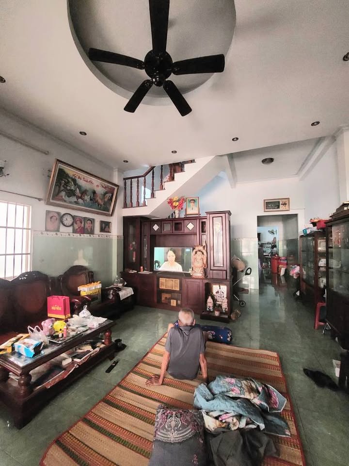 Nhà mặt tiền Lê Lư, phường Phú Thọ Hòa, quận Tân Phú 166m² giá 16 tỷ - Đầu tư sinh lời!