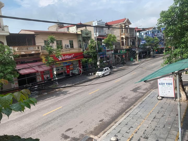 Nhà 3 tầng đường Lê Lợi, phường Bắc Giang 90m² giá 8 tỷ - Đầu tư sinh lời ngay!