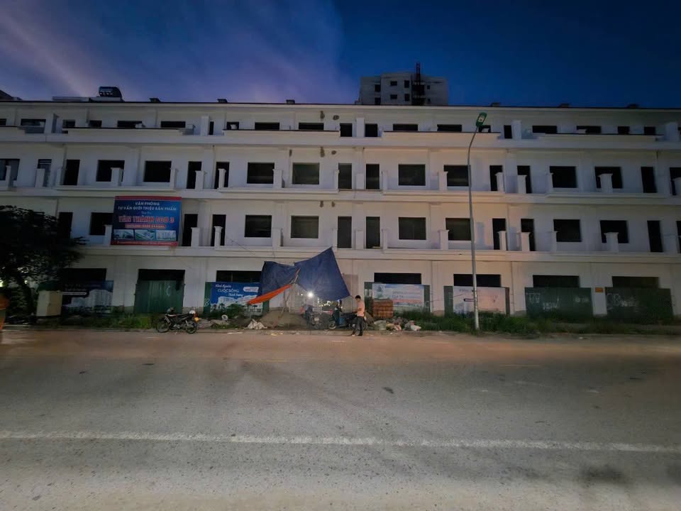 Nhà 3 tầng 1 tum đường Nguyễn Phục, Thanh Hóa 75m² giá 6 tỷ - Pháp lý rõ ràng, sẵn sàng vào ở!