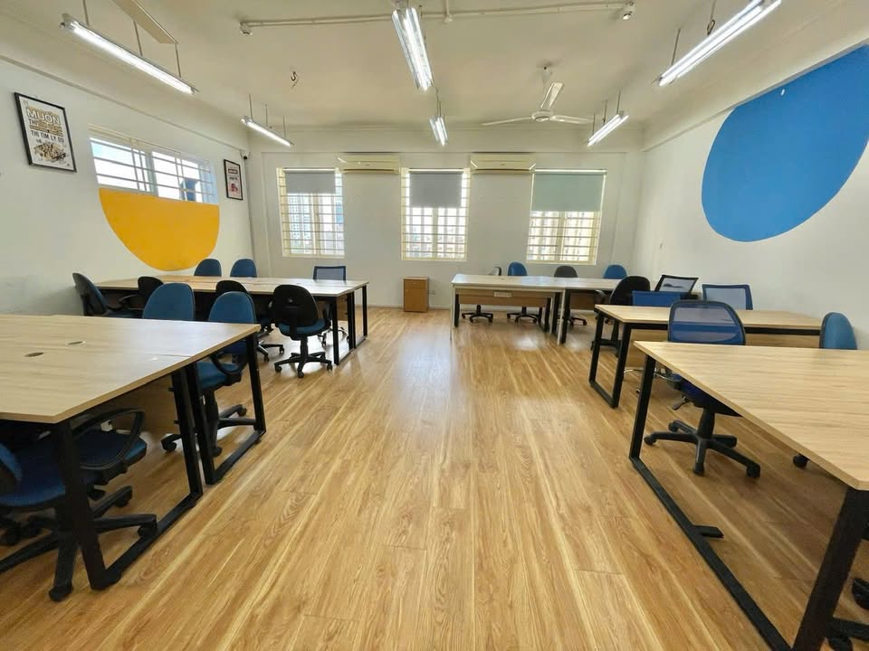 Văn phòng cho thuê tại Vũ Trọng Phụng, Thanh Xuân 60m² giá 13.5 triệu - Full nội thất, miễn phí 2-5 xe máy!