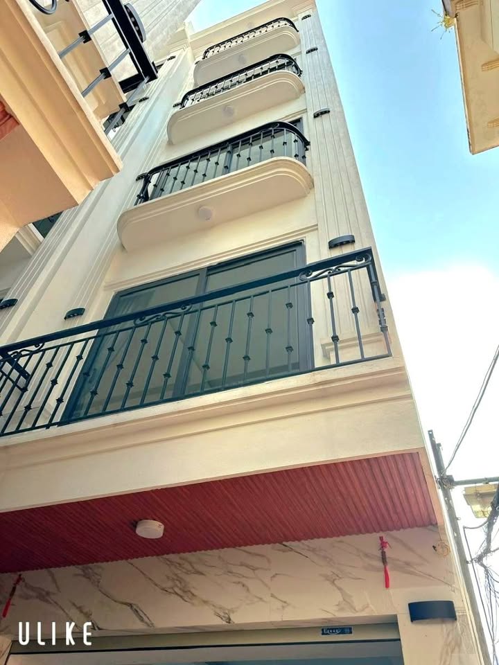 Nhà riêng Định Công, Hoàng Mai 33m² giá 8.85 tỷ - Nhà mới đẹp, lô góc hiếm!