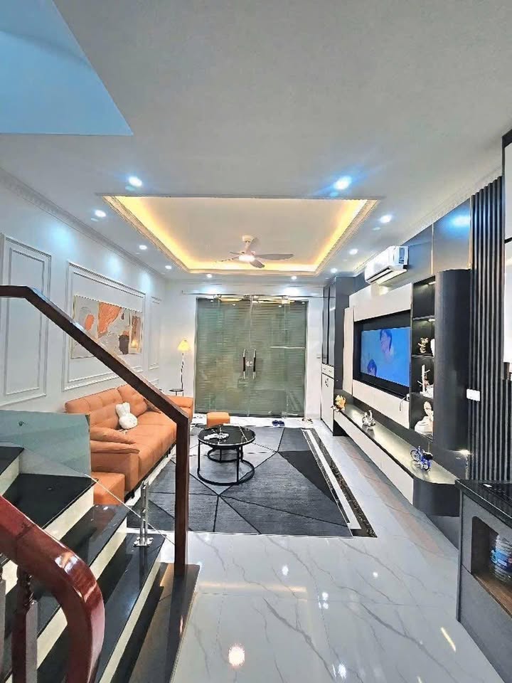 Nhà đẹp Trung Phụng Đống Đa 27m² giá 6.8 tỷ - Sẵn sàng vào ở ngay!