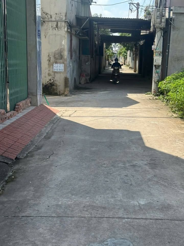 Đất Xóm 9 Hồng Vân 65m² giá 4.225 tỷ - Đón tài lộc, kinh doanh tiềm năng!